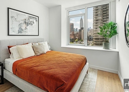 1st Avenue - Photo 1