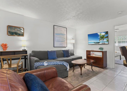 820 Ne 16th Avenue - Photo 1