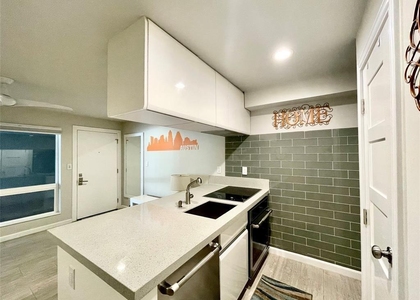 3110 Red River St - Photo 1