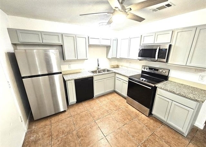 724 Bluebonnet Drive - Photo 1