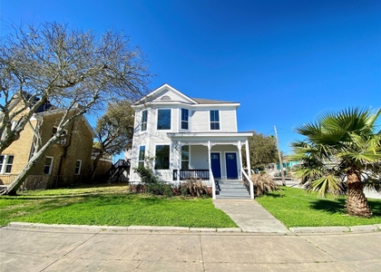 2001 29th Street - Photo 1