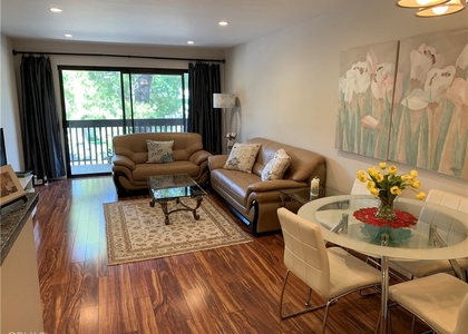 22100 Burbank - Photo 1