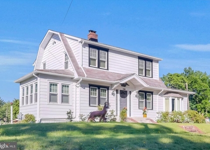 222 Berlin Road N - Photo 1