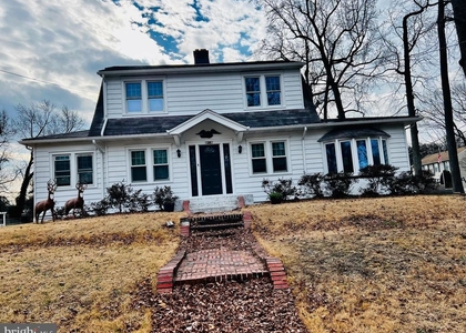 222 Berlin Road N - Photo 1