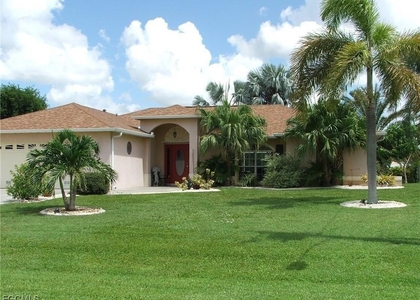 613 Se 21st Street - Photo 1