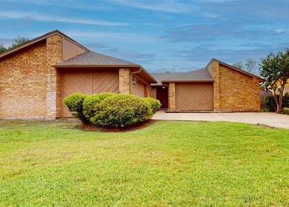 1022 Manorglen Drive - Photo 1
