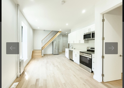 Bedford Avenue - Photo 1