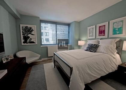 Wall Street - Photo 1
