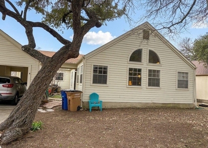 8811-b Pineridge Dr - Photo 1
