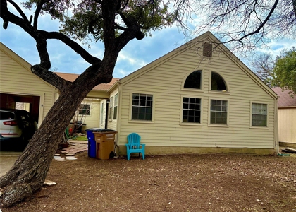 8811-b Pineridge Dr - Photo 1