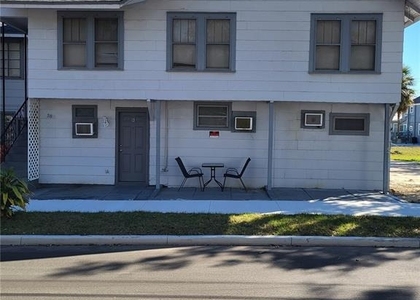 28 N Grosse Avenue - Photo 1