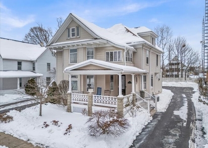 217 Jefferson Avenue - Photo 1