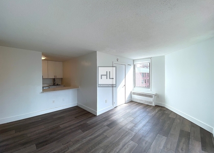 Second Avenue - Photo 1