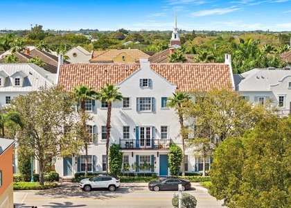 373 E Cannery Row Circle - Photo 1