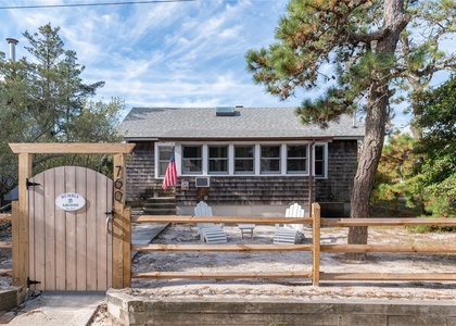760 Surf Road - Photo 1