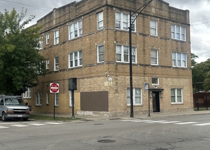 3901 W Division Street - Photo 1