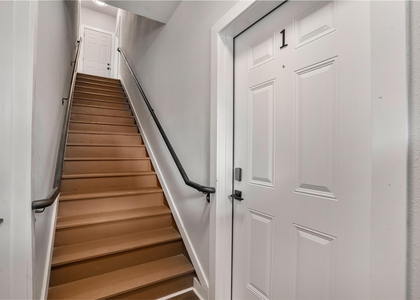 1115 Hogan Street - Photo 1