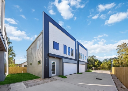 7125 England Street - Photo 1