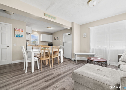 116 College Place - Photo 1