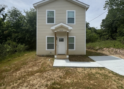 1635 2nd Street - Photo 1