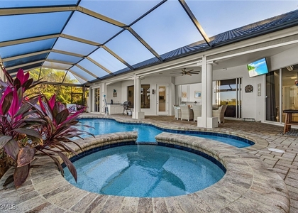 3724 Surfside Boulevard - Photo 1