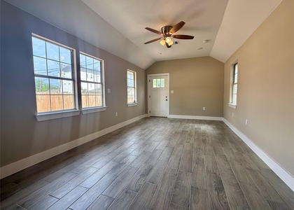 1816 Ryon Street - Photo 1