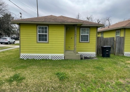 3942 King Street - Photo 1
