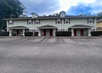 2972 Sw 35th Place - Photo 1
