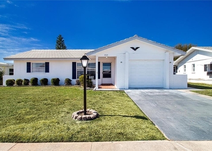 802 Buttonwood Drive - Photo 1