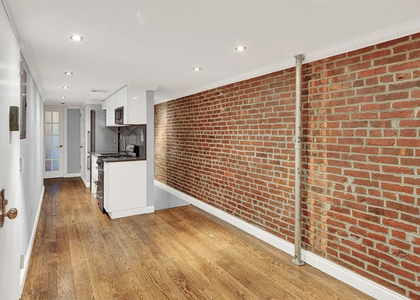 118 East 7th Street - Photo 1