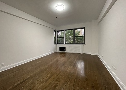 East 50th Street - Photo 1