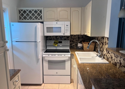 2213 Ne 1st Court - Photo 1