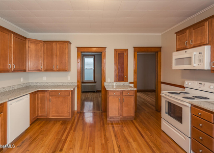 65 Van Derveer Street - Photo 1