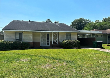 5210 Stuyvesant Lane - Photo 1