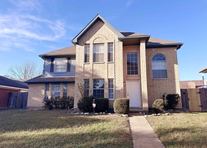 15522 Baxter Avenue - Photo 1