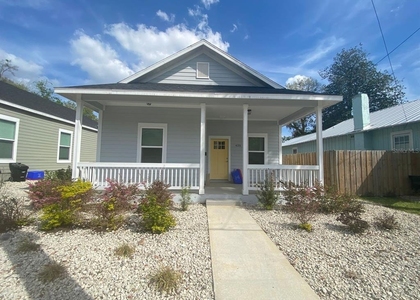 420 Nw 1st Street - Photo 1