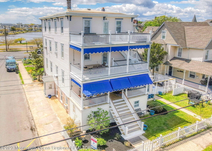 18 Abbott Avenue - Photo 1