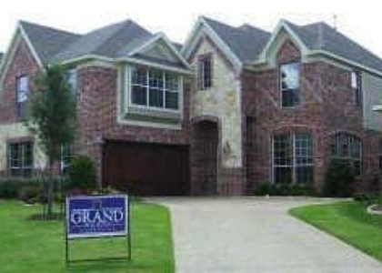 5554 Emerson Court - Photo 1