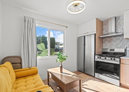 1095 Bonita Street - Photo 1
