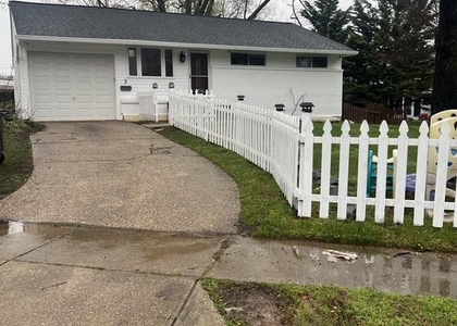 3 Lakecrest Circle - Photo 1
