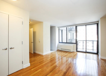 West 48th Street - Photo 1