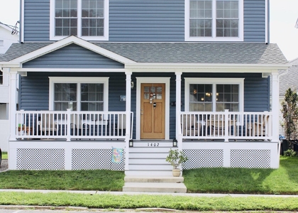 1402 C Street - Photo 1