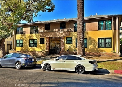 337 S Occidental Boulevard - Photo 1
