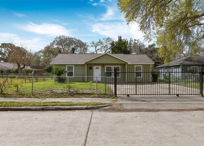 3938 Daphne Street - Photo 1