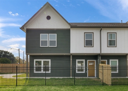 6417 Eastland Street - Photo 1