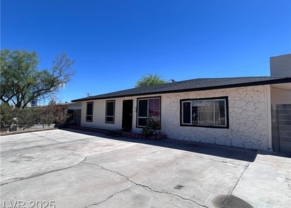 2909 Merritt Avenue - Photo 1