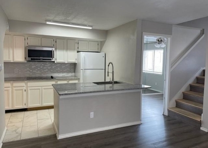 9831 W Walnut Street - Photo 1