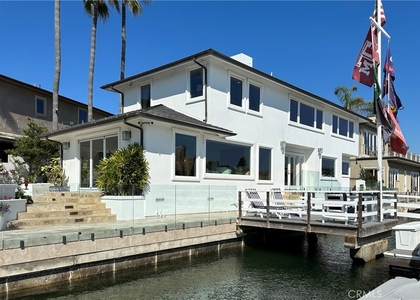 7 Balboa Coves - Photo 1