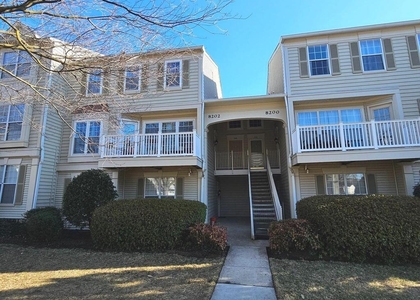 8202 Catbird Circle - Photo 1