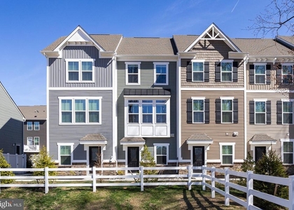 24 Sidney Lane - Photo 1